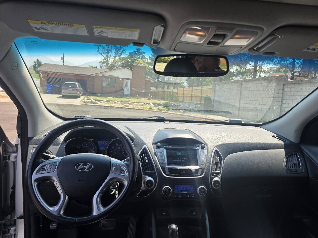 Used 2011 Hyundai Tucson Limited w/ Premium Pkg 3 AWD/4WD image 8