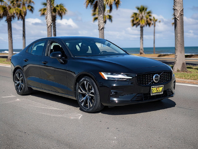 Used 2024 Volvo S60 B5 Core FWD image 4