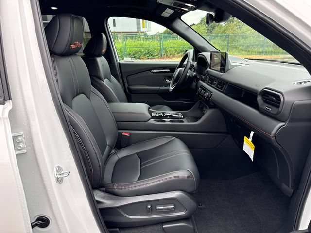 New 2026 Honda Pilot TrailSport image 11