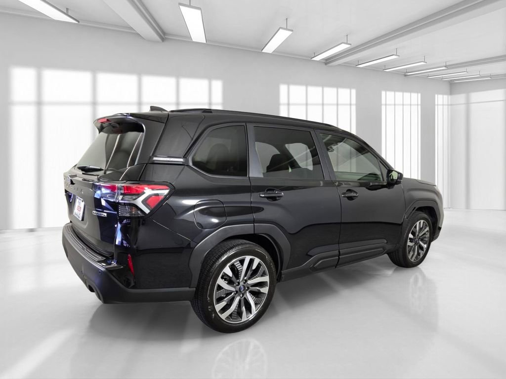 Used 2025 Subaru Forester Touring AWD/4WD image 8
