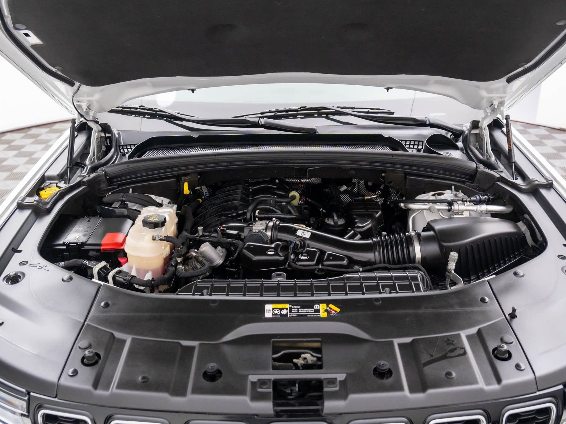 Used 2021 Jeep Grand Cherokee L Limited w/ Trailer Tow Group (B) image 32