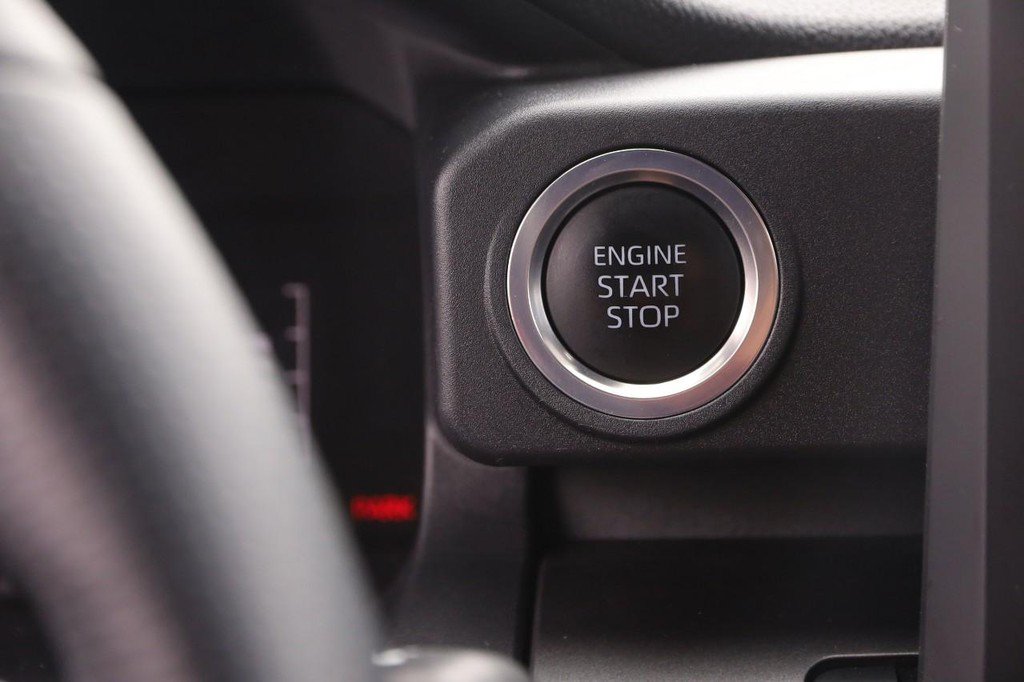Certified 2025 Toyota 4Runner SR5 AWD/4WD image 20