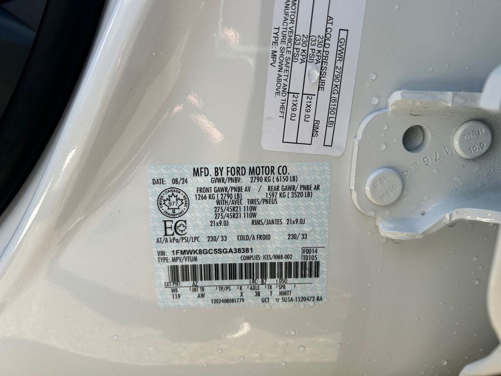 Used 2025 Ford Explorer ST AWD/4WD image 34