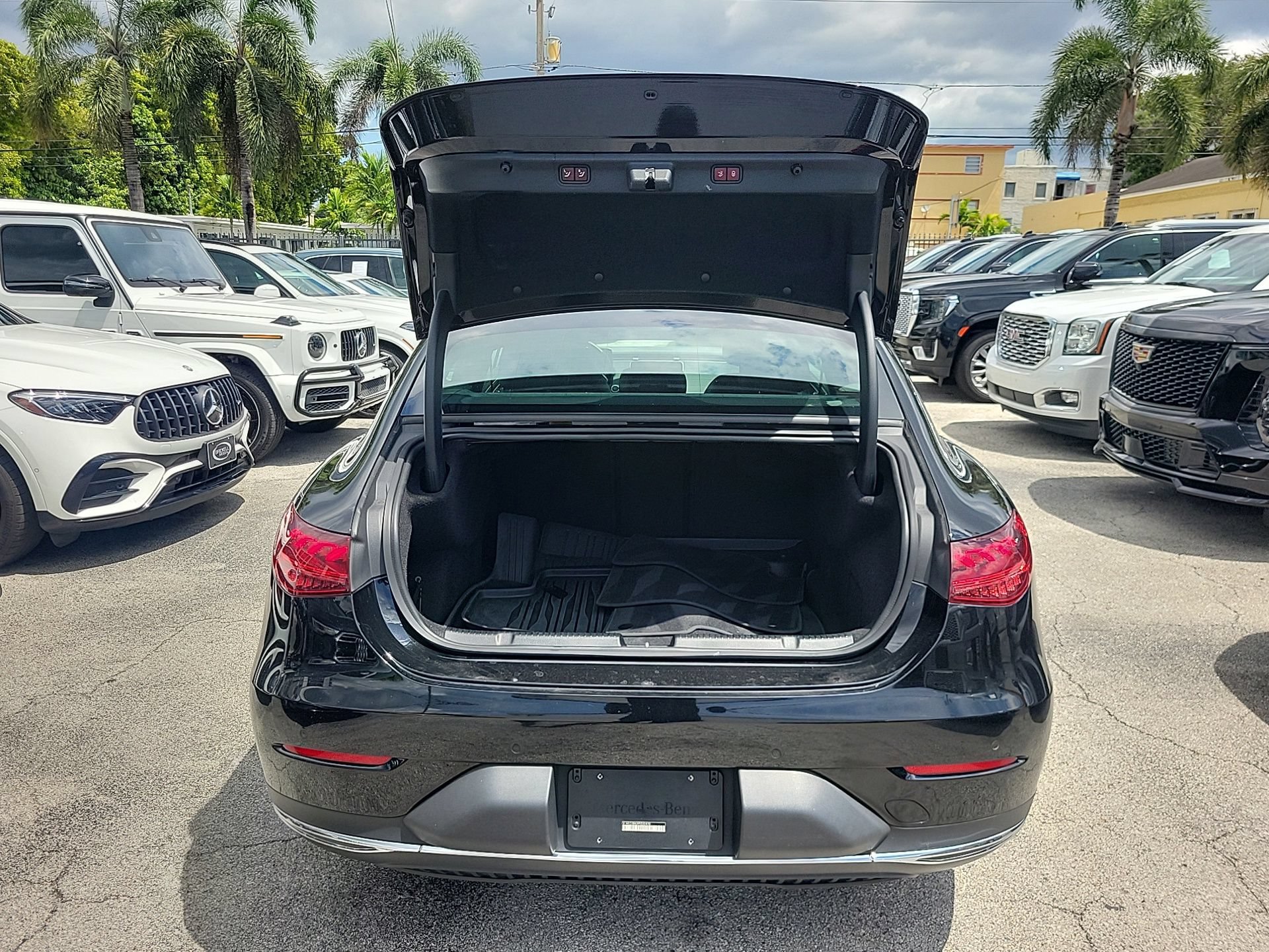 Used 2023 Mercedes-Benz EQE 350+ Sedan image 13