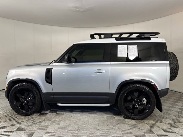 Used 2021 Land Rover Defender 90 First Edition image 3