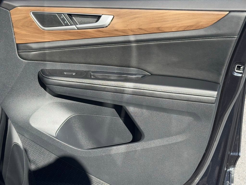 Used 2024 Volkswagen Atlas SE image 26