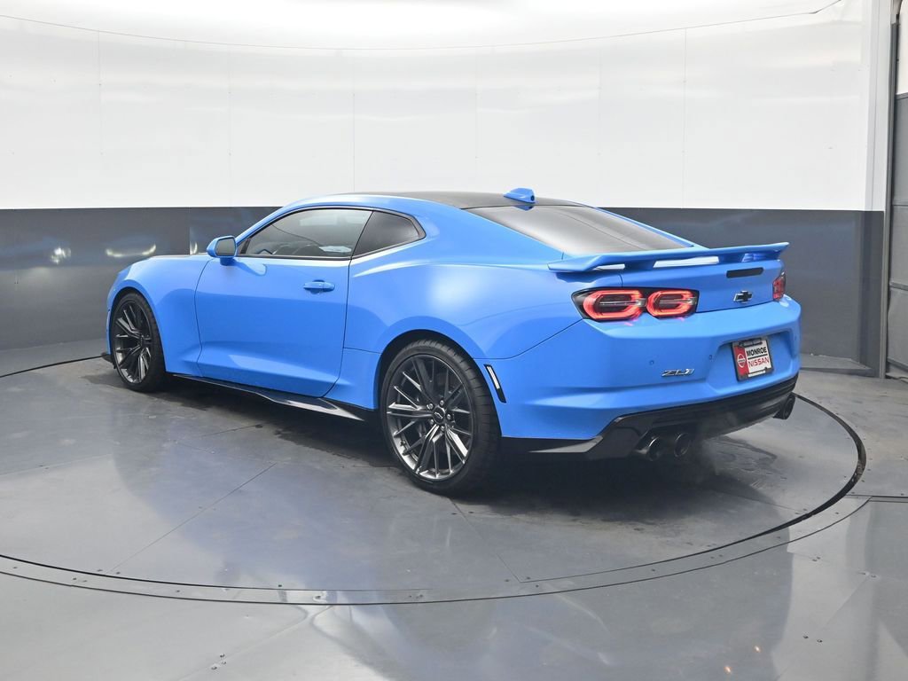 Used 2022 Chevrolet Camaro ZL1 image 3