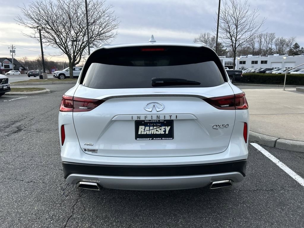 Certified 2025 INFINITI QX50 Luxe image 7
