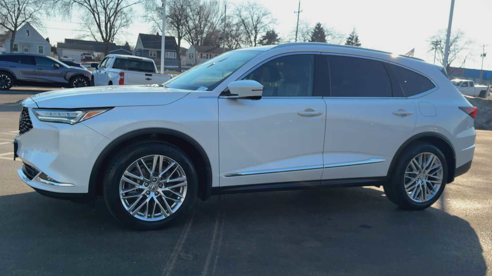 Used 2023 Acura MDX SH-AWD w/ Advance Package image 6