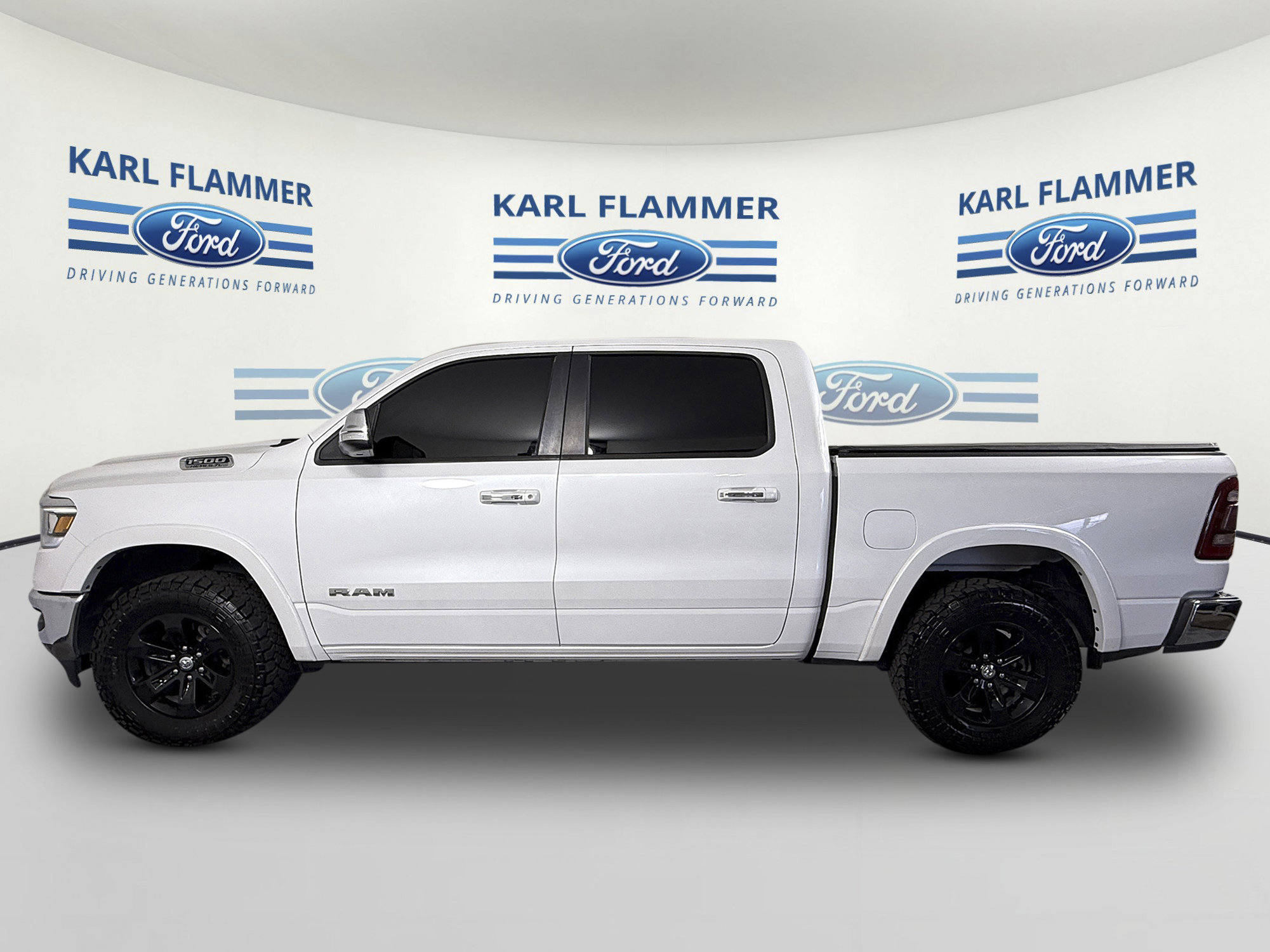 Used 2020 RAM 1500 Laramie RWD image 5