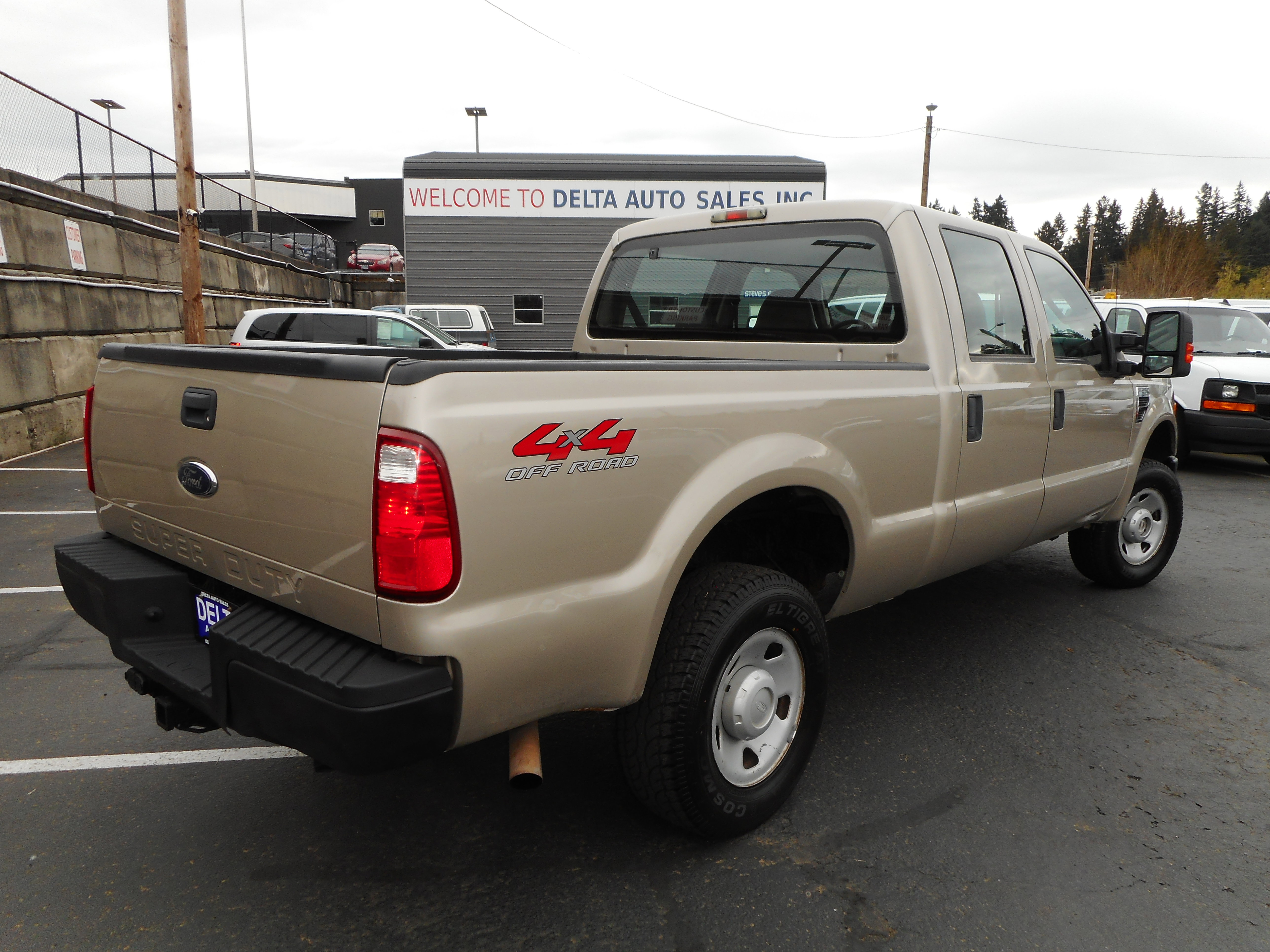 Used 2009 Ford F250 XL AWD/4WD image 11