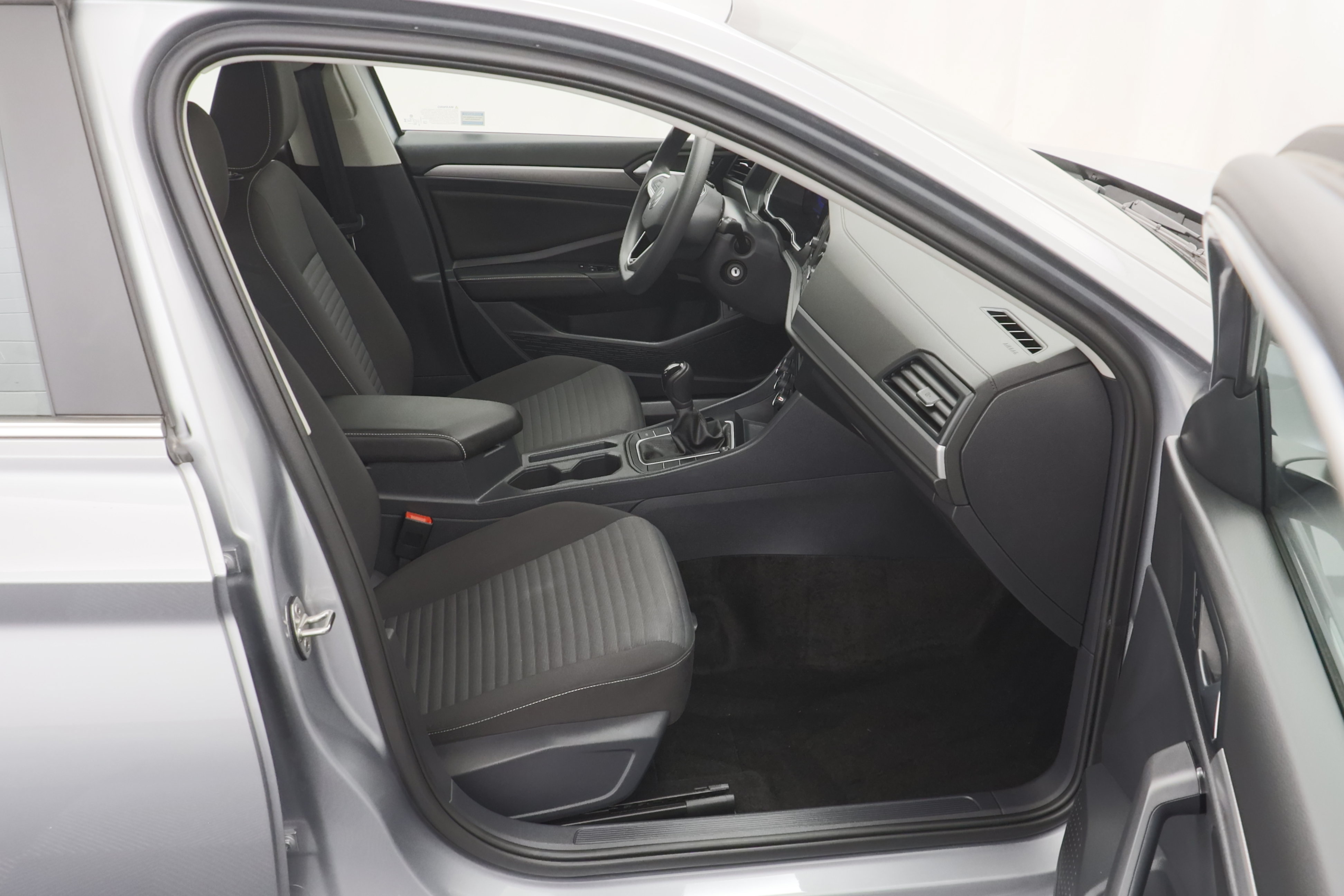 Certified 2023 Volkswagen Jetta S FWD image 23