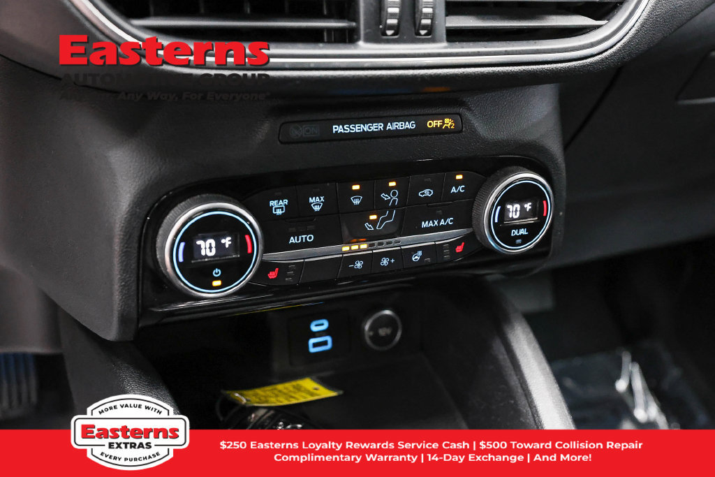 Used 2021 Ford Escape Titanium AWD/4WD image 20