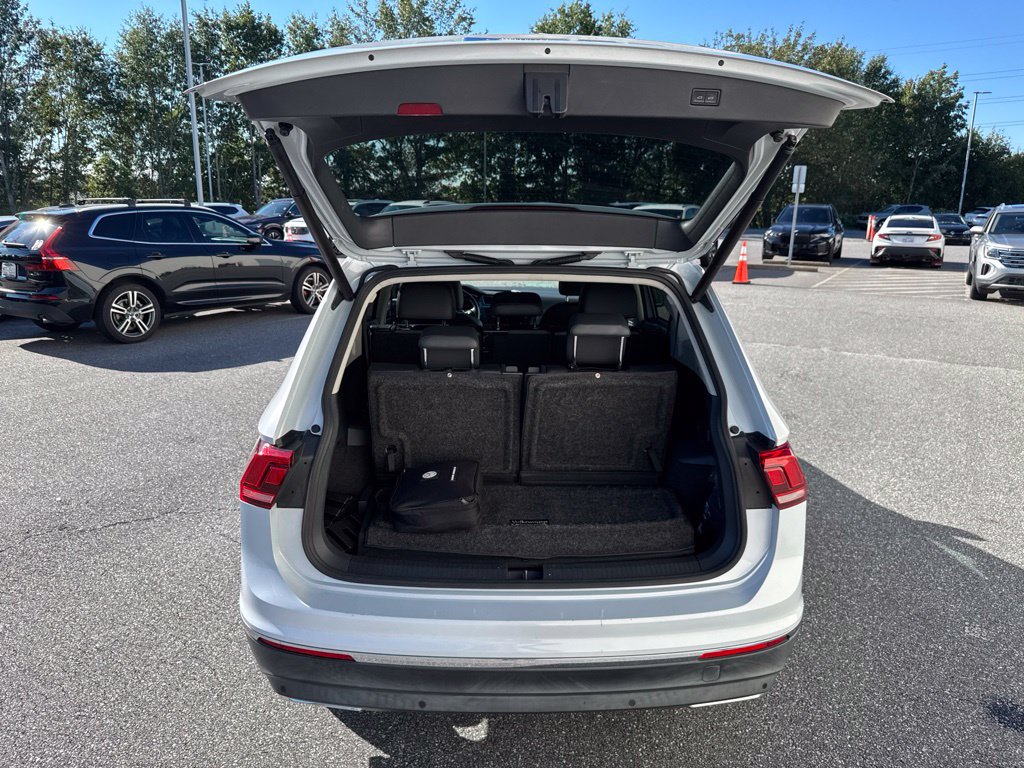 Used 2018 Volkswagen Tiguan SEL Premium FWD image 10