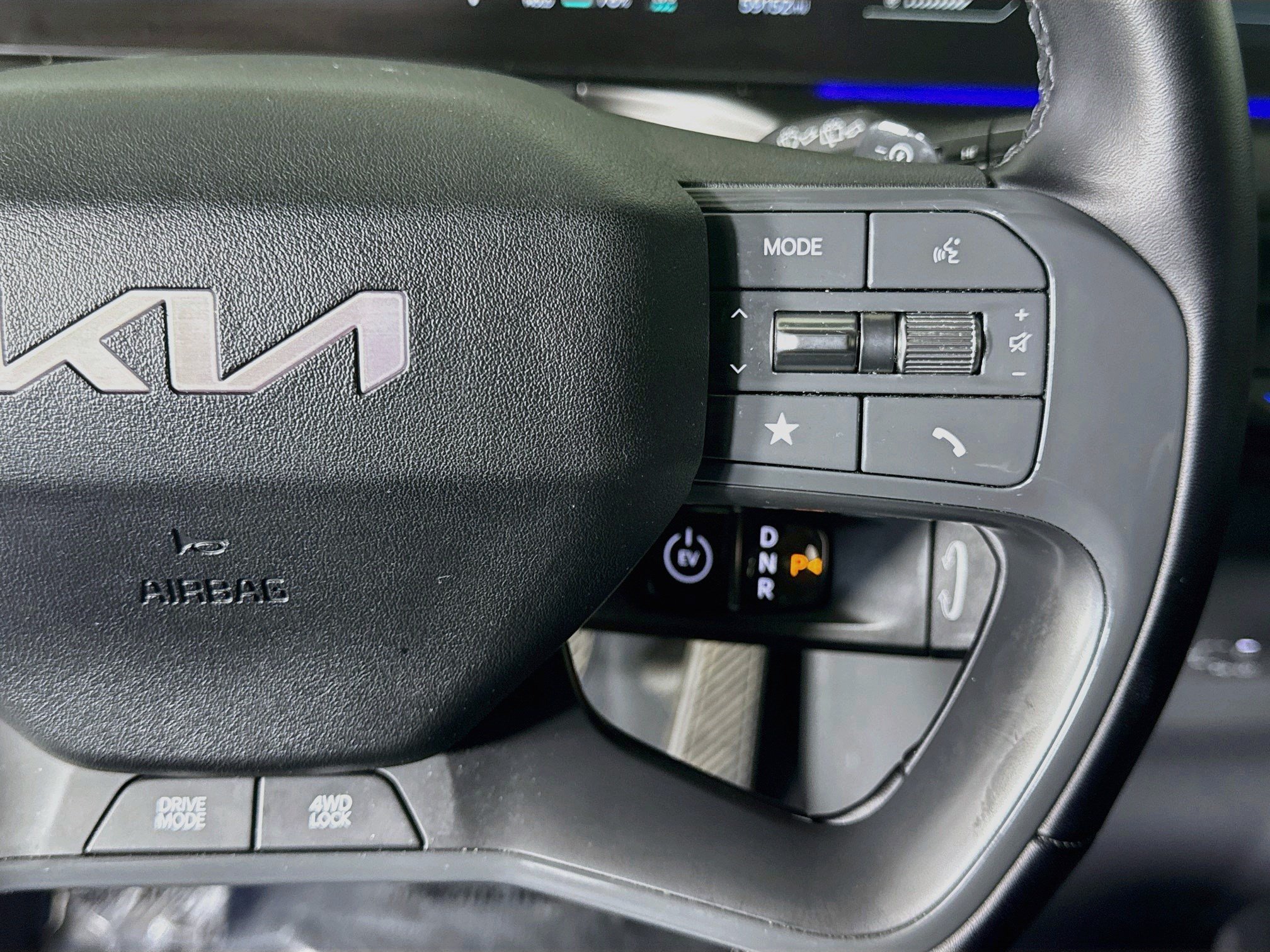 Used 2024 Kia EV9 Land AWD/4WD image 15