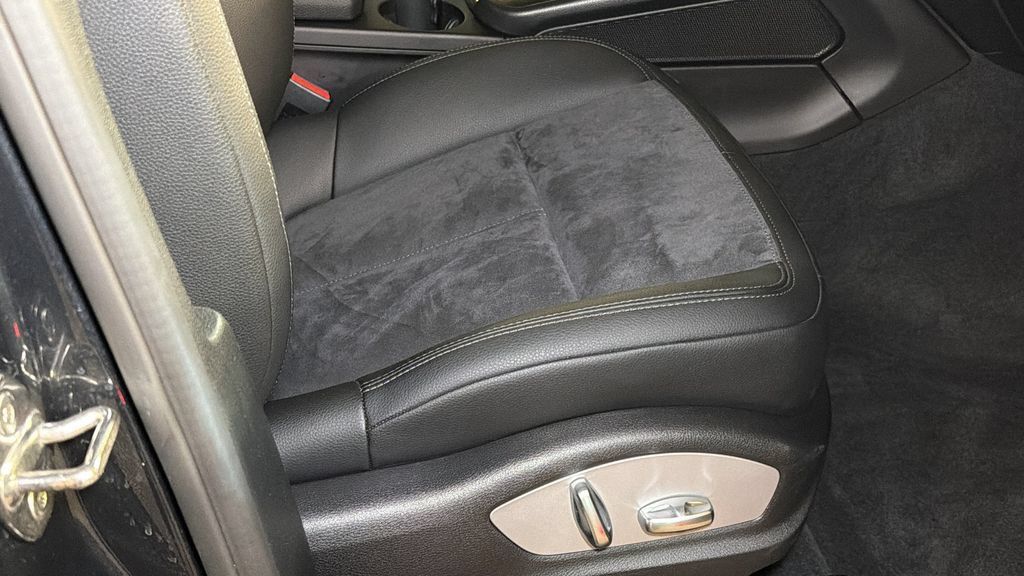 Used 2019 Porsche Macan AWD/4WD image 11