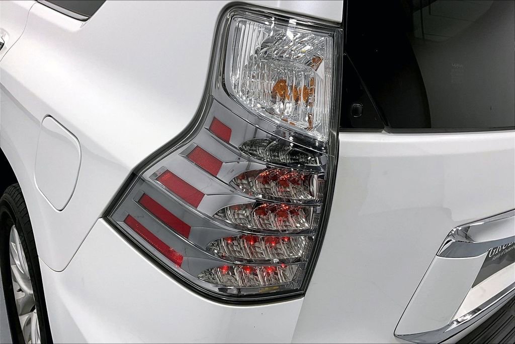 Used 2017 Lexus GX 460 image 40