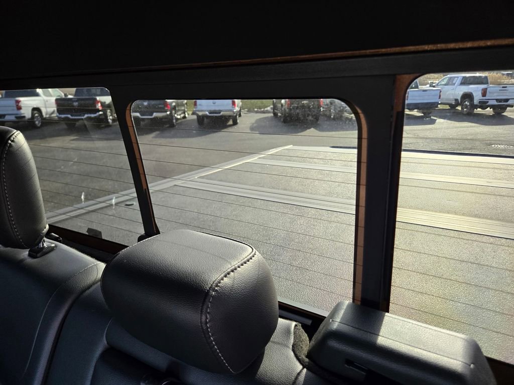 Used 2023 Ford F150 Lariat w/ Equipment Group 502A High image 31