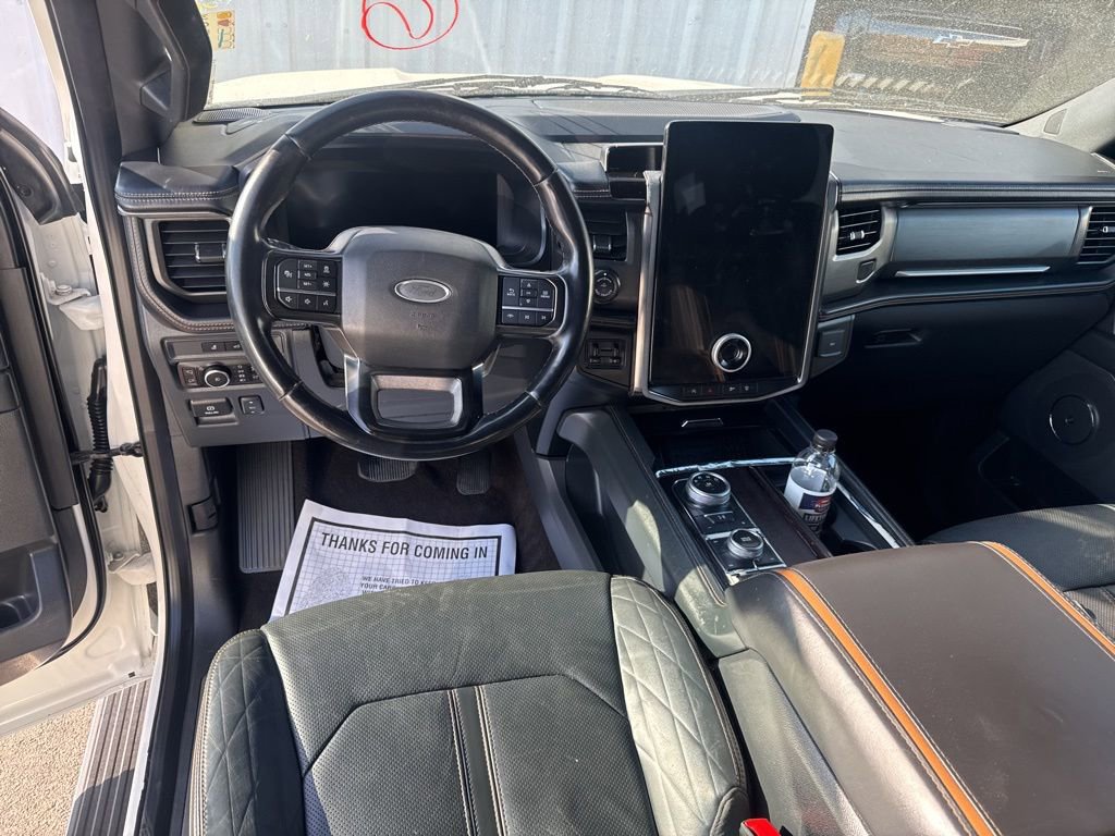 Used 2023 Ford Expedition Platinum image 14