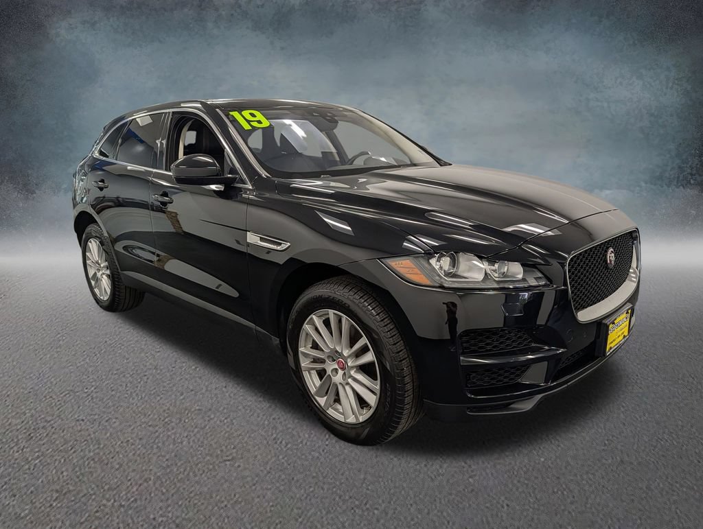 Used 2019 Jaguar F-PACE Prestige AWD/4WD image 3