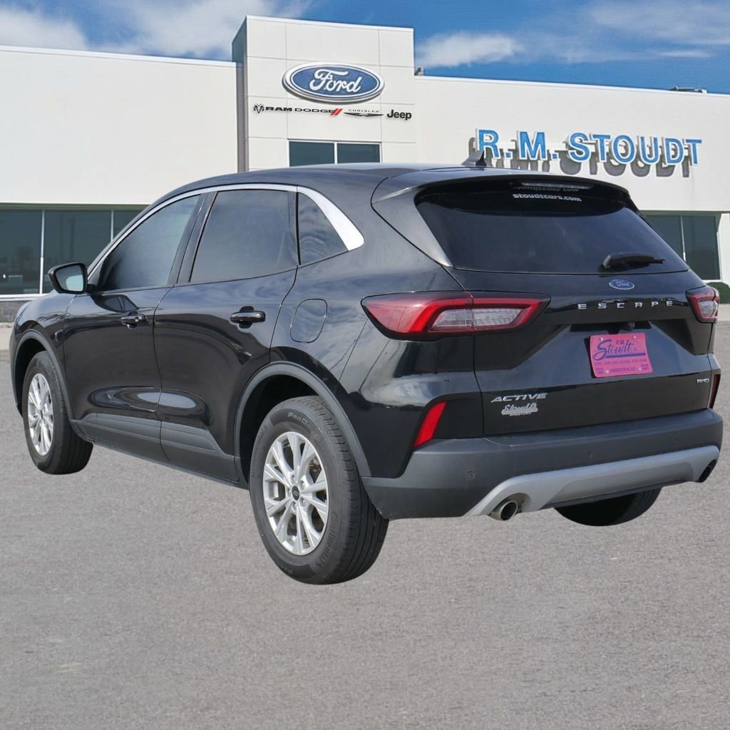 Used 2023 Ford Escape Active w/ Tech Pack #2 AWD/4WD image 9