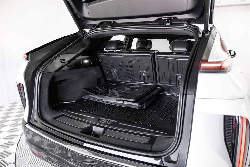 Used 2024 Cadillac Lyriq Luxury image 52