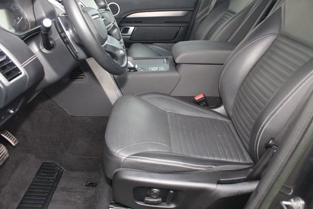 Used 2023 Land Rover Discovery S R-Dynamic image 22