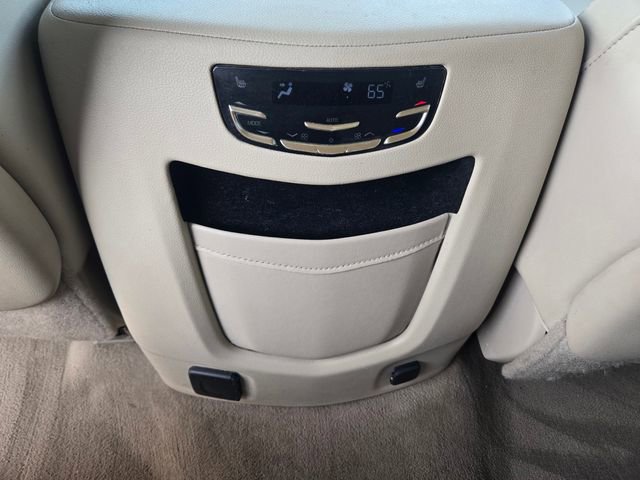 Used 2019 Cadillac Escalade ESV Luxury image 11