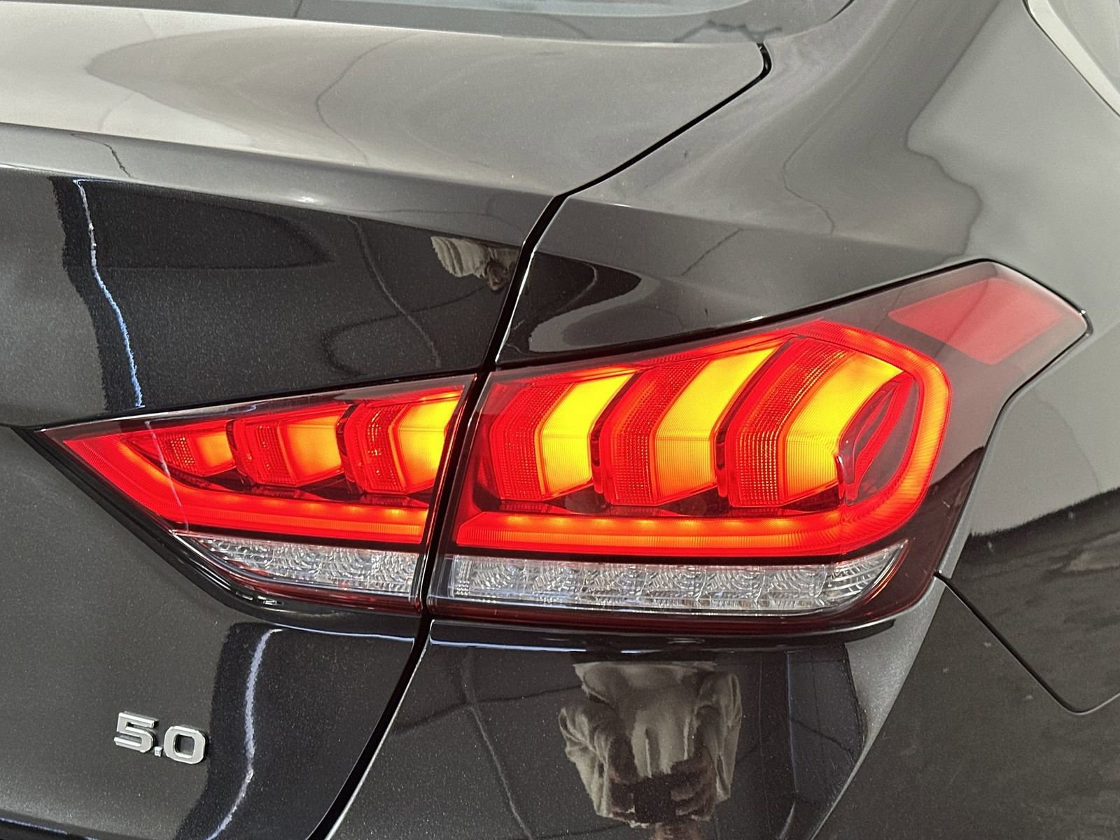 Used 2018 Genesis G80 5.0 Ultimate image 30