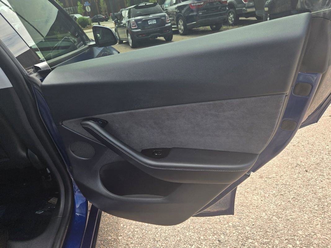 Used 2020 Tesla Model Y Long Range image 19