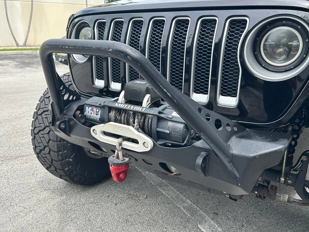 Used 2018 Jeep Wrangler Unlimited Sahara AWD/4WD image 30