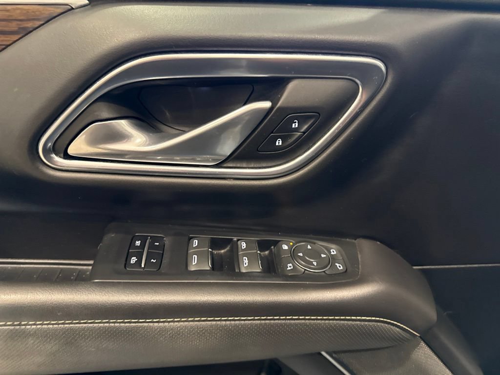 Used 2021 Chevrolet Tahoe Premier AWD/4WD image 25