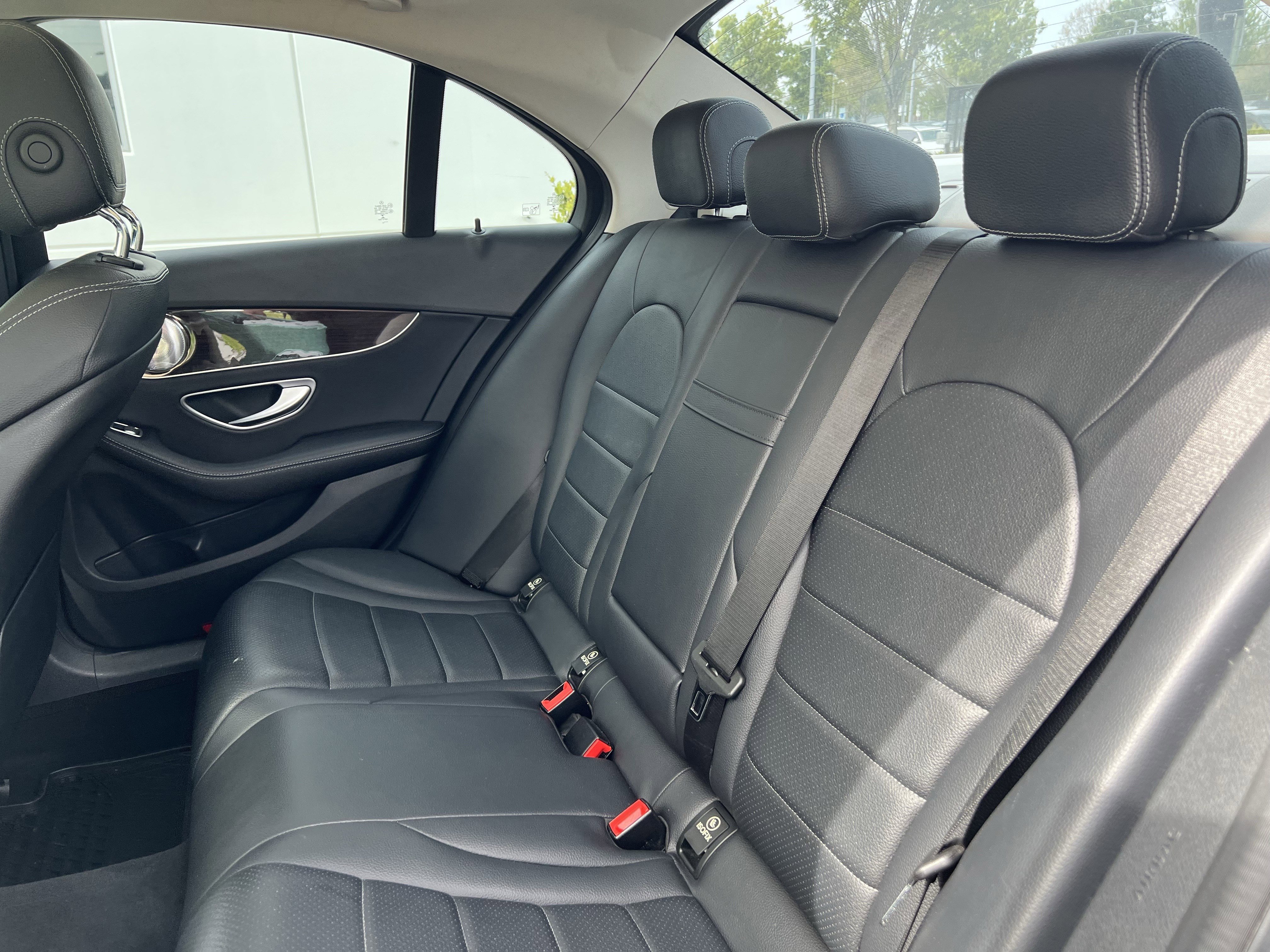 Certified 2018 Mercedes-Benz C 300 4MATIC Sedan image 33