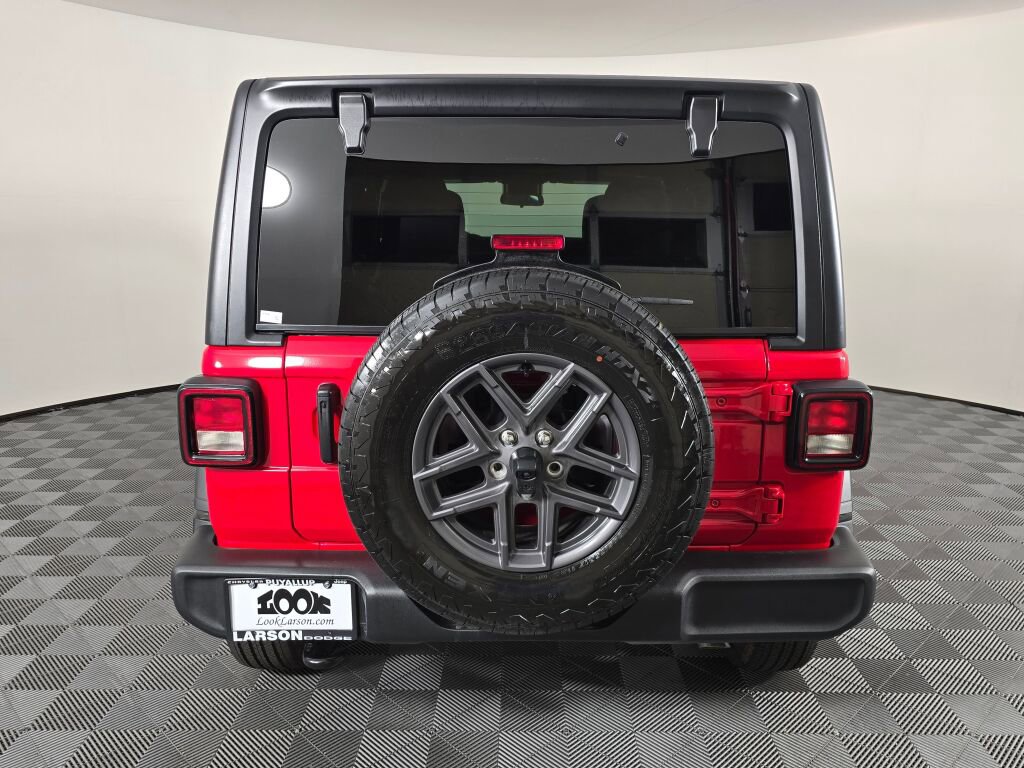 Used 2025 Jeep Wrangler Sport S image 5
