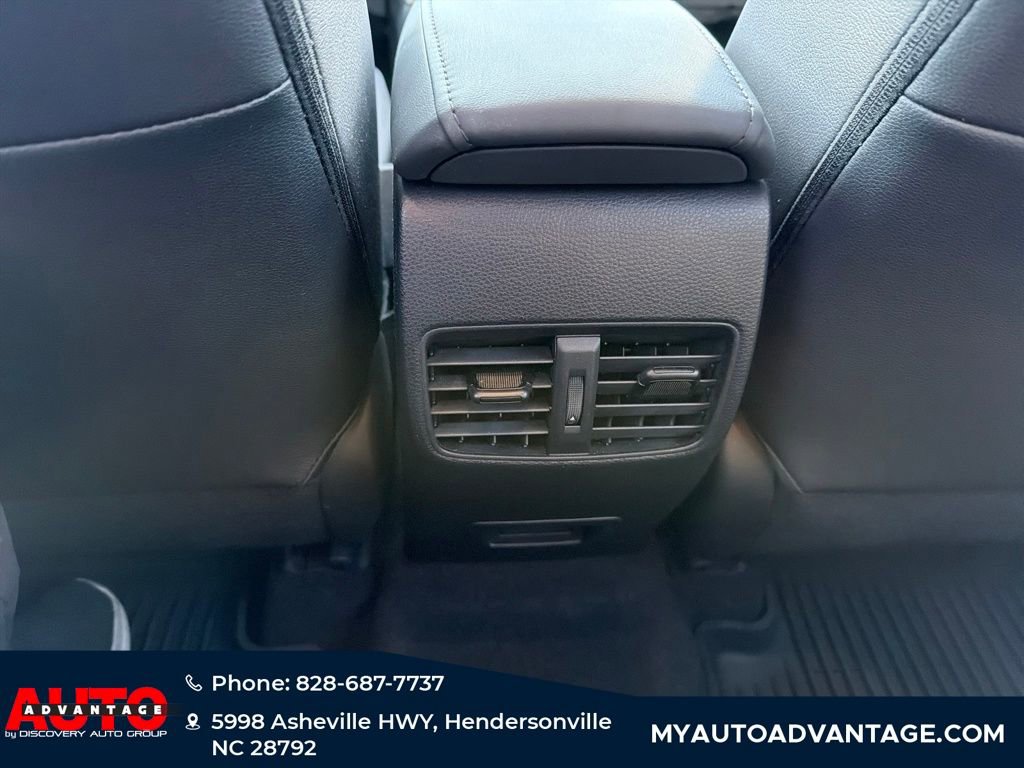 Used 2023 Toyota Corolla Cross XLE w/ Convenience Package image 32