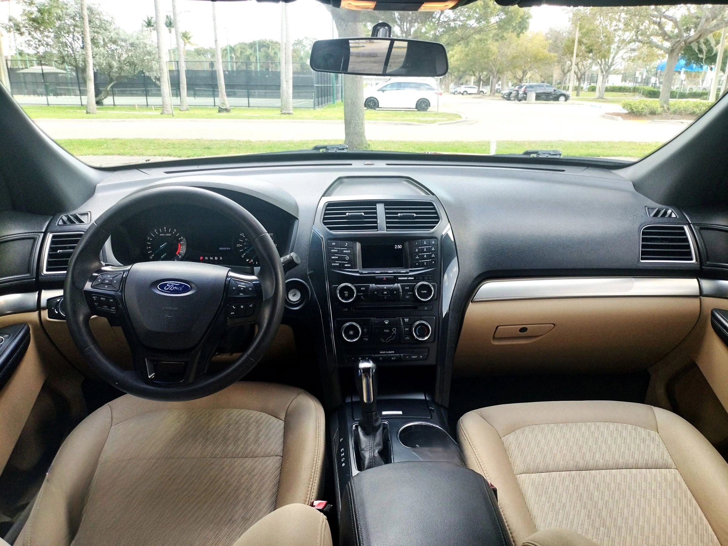 Used 2017 Ford Explorer FWD image 25