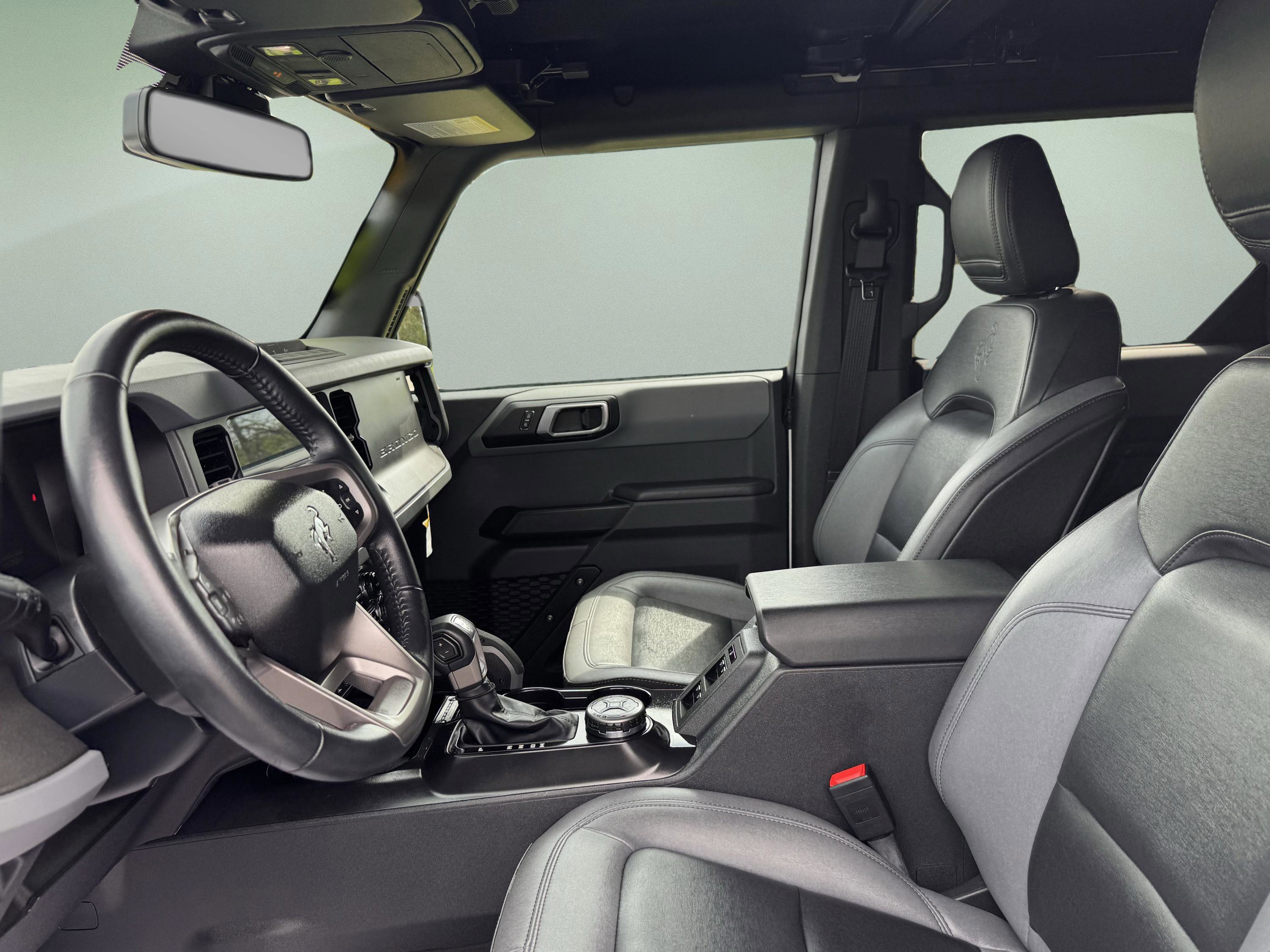 Used 2024 Ford Bronco Big Bend w/ Sasquatch Package image 24