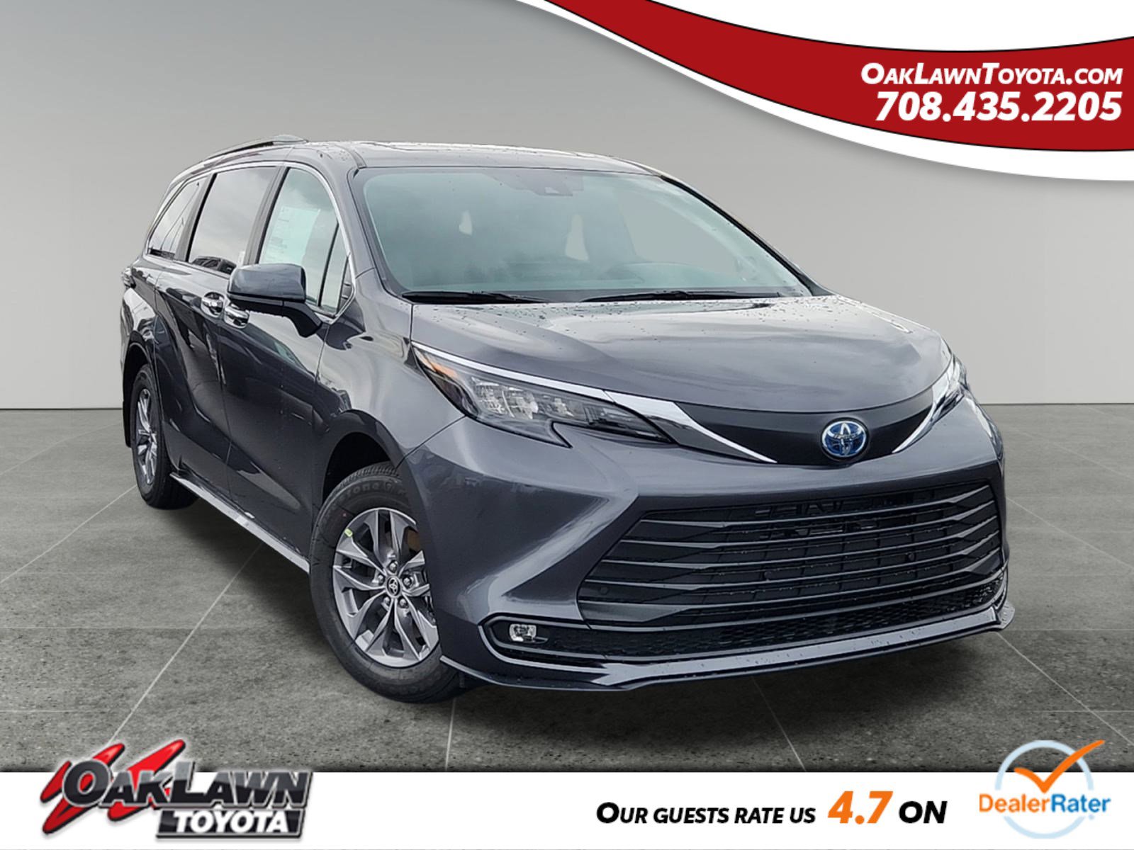 New 2025 Toyota Sienna XLE video 1