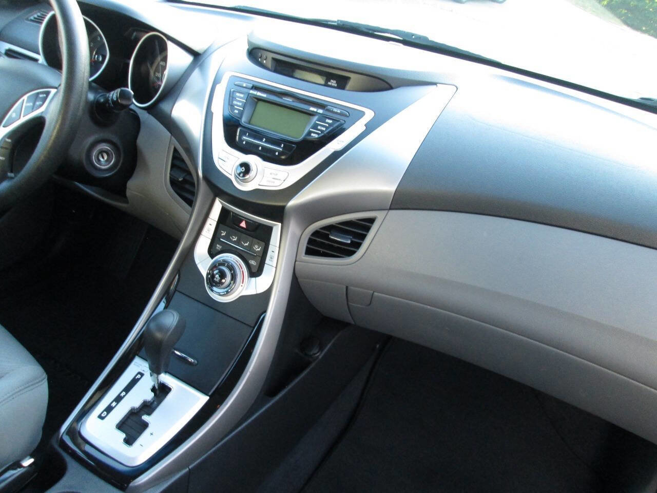 Used 2011 Hyundai Elantra GLS w/ Preferred Equipment Pkg 3 image 21