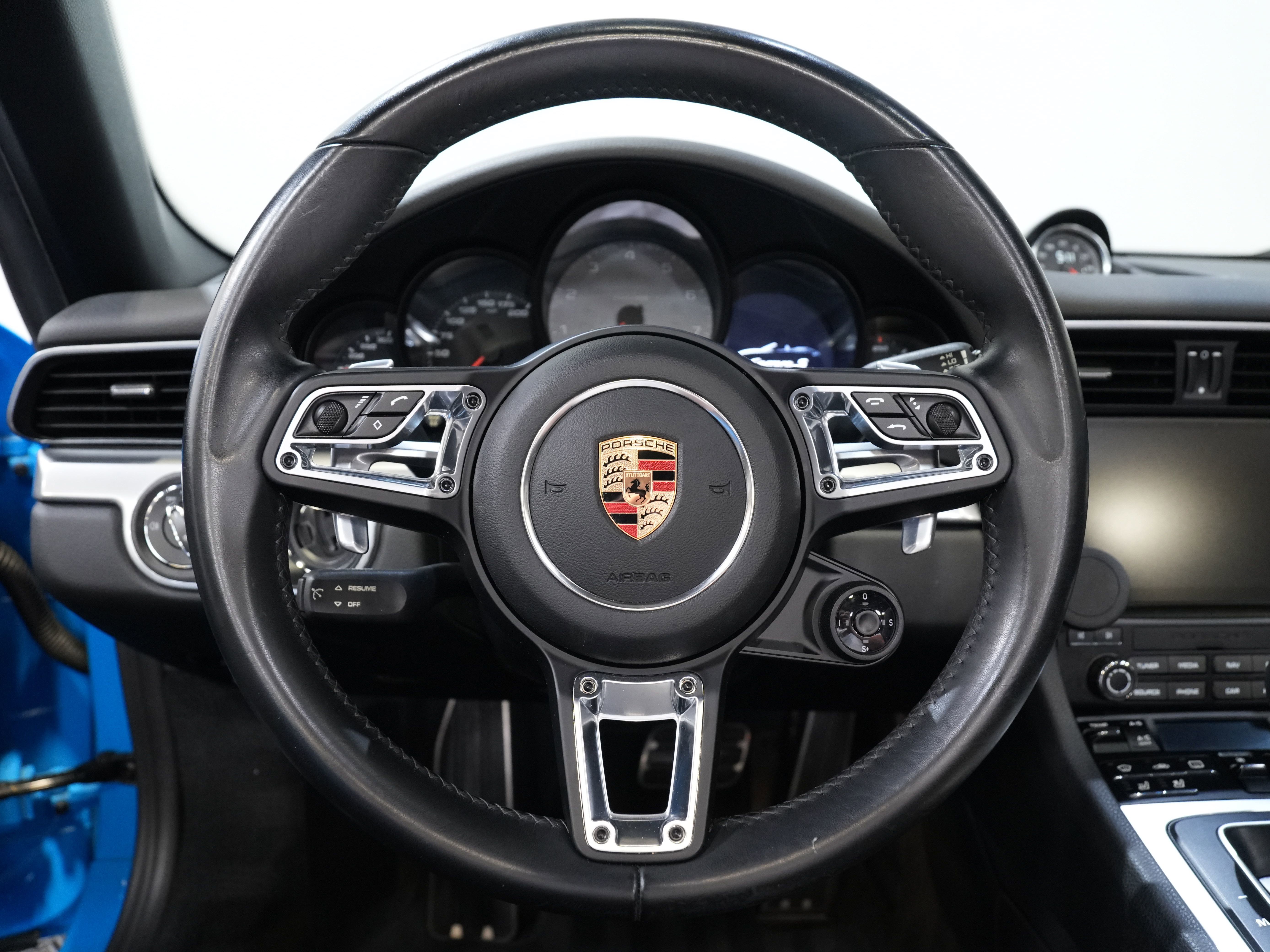 Used 2017 Porsche 911 Carrera S image 33