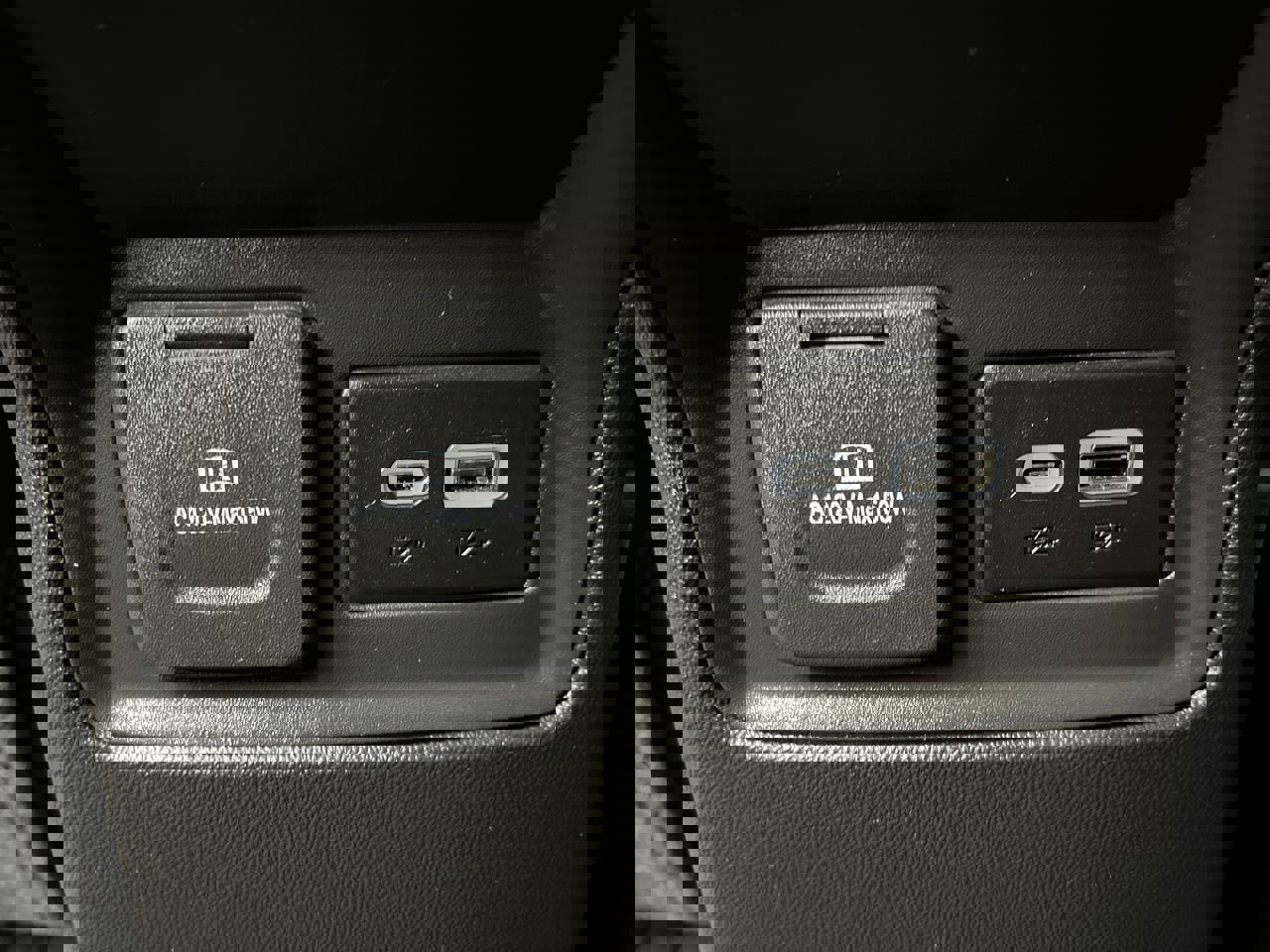 Certified 2023 GMC Acadia SLE w/ Driver Convenience Package image 12