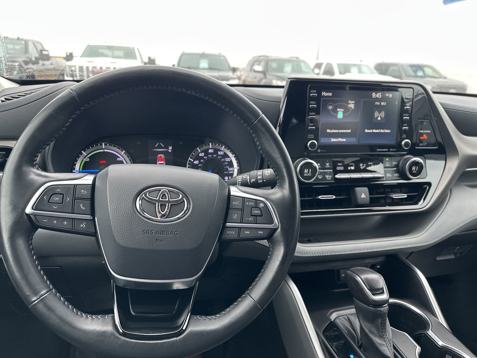 Used 2021 Toyota Highlander LE image 41