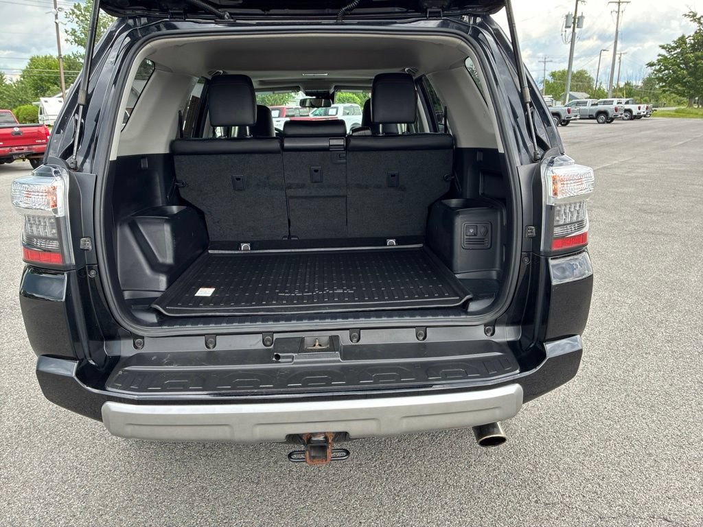 Used 2020 Toyota 4Runner TRD Off-Road Premium w/ Moonroof Package AWD/4WD image 47