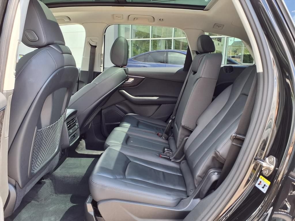Used 2023 Audi Q7 3.0T Premium Plus w/ Premium Plus Package AWD/4WD image 22