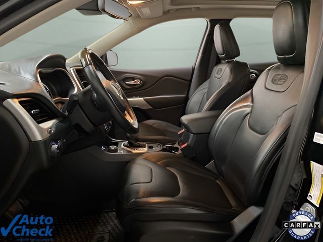 Used 2017 Jeep Cherokee Overland w/ Technology Group image 59