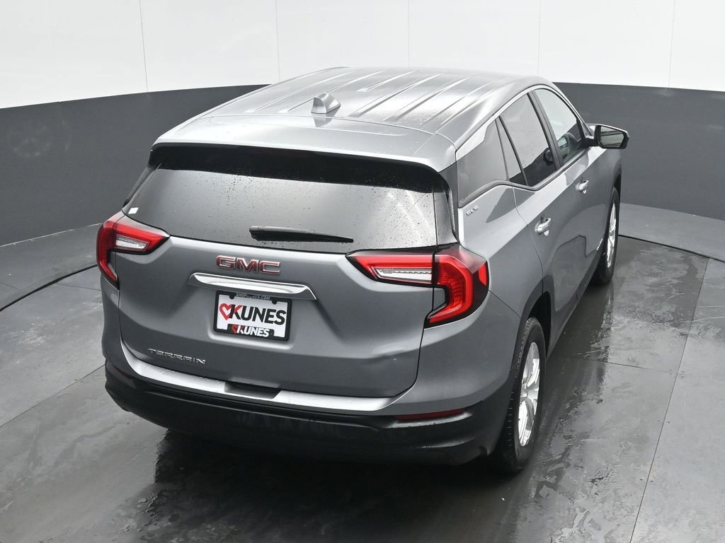 Used 2024 GMC Terrain SLE image 36