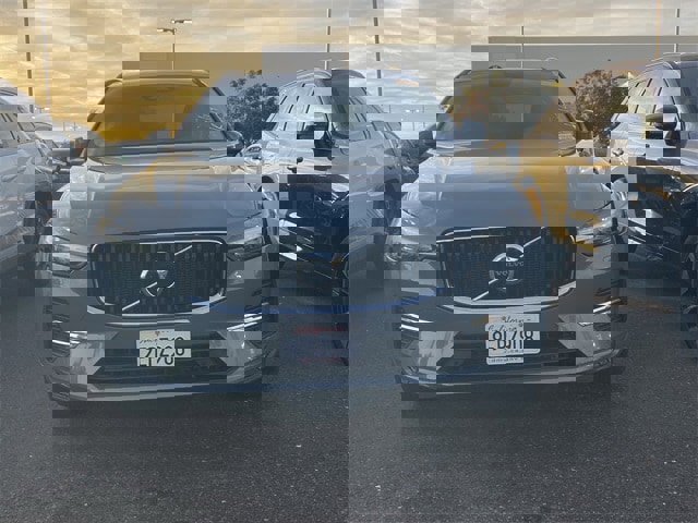 Certified 2023 Volvo XC60 B5 Core w/ Climate Package image 2