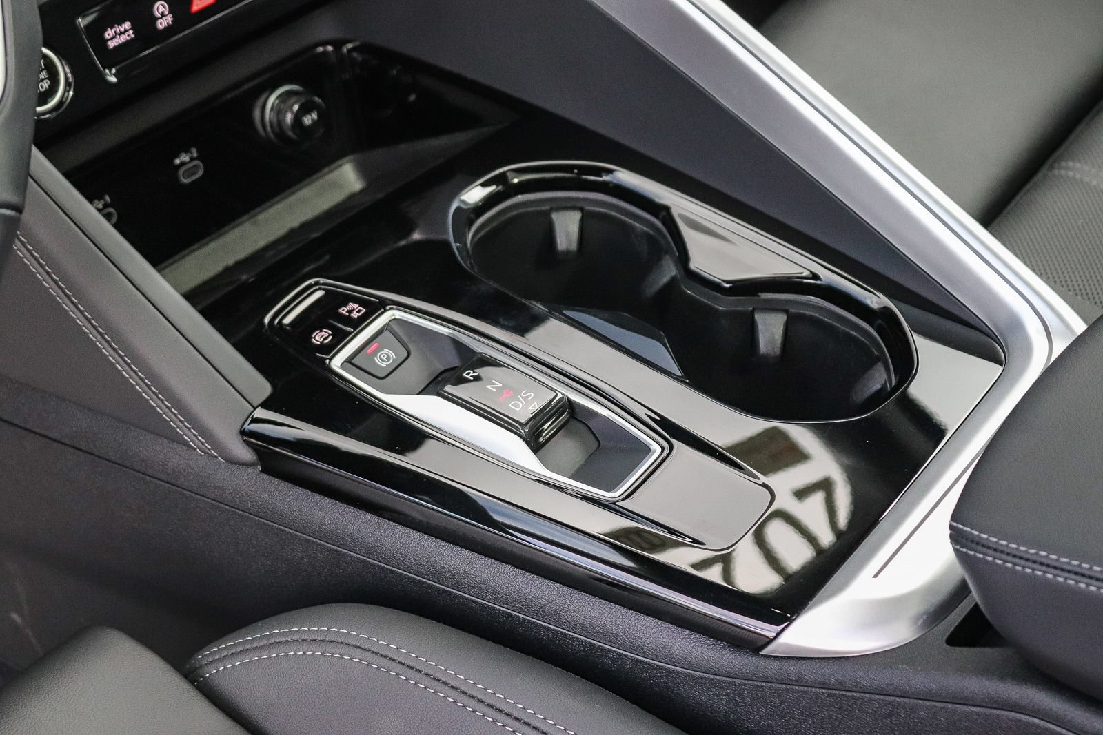Certified 2025 Audi Q5 Prestige AWD/4WD image 21