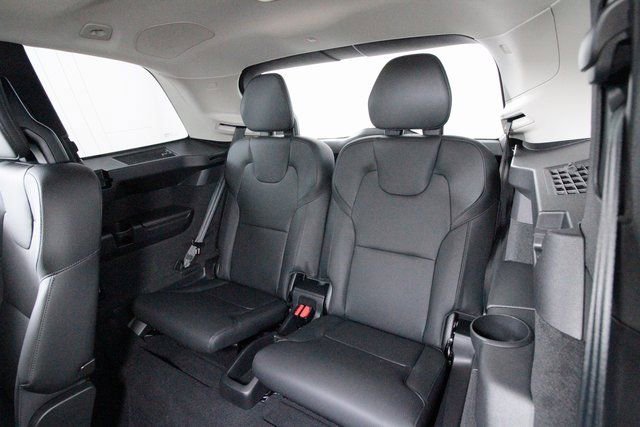Certified 2025 Volvo XC90 B6 Plus w/ Protection Package Premier image 26