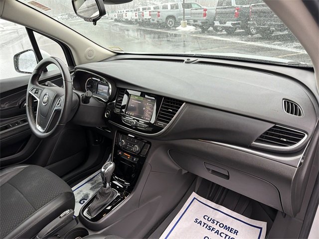 Used 2022 Buick Encore Preferred w/ Safety Package image 30